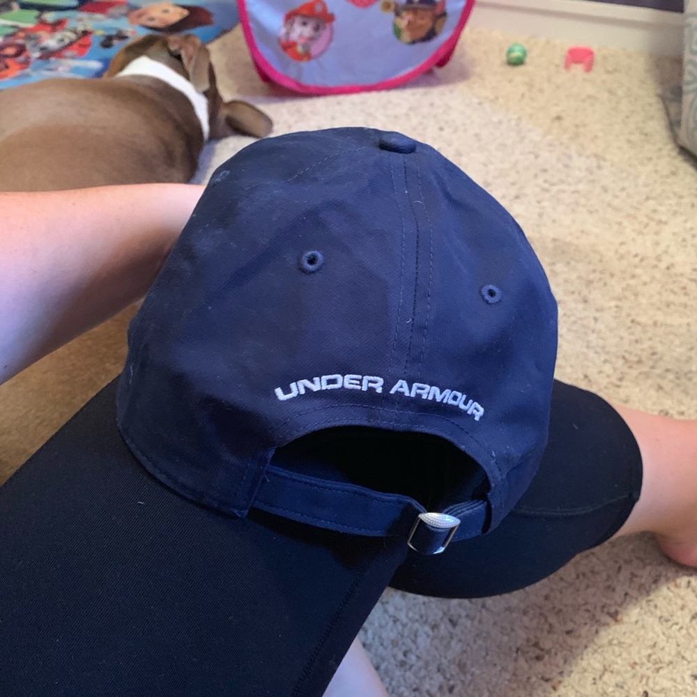 UA men’s hat